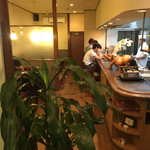 とんかつあさくら - カウンター席の様子です