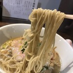 麺道 麒麟児 - 特製中華そば(塩)@1,050円の麺