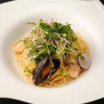 MINOH RIS CAFE - ★さくらカイワレの彩りペスカトーレ