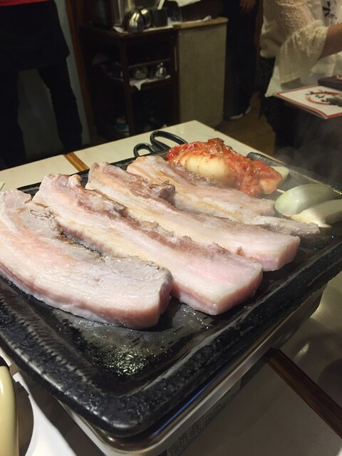 新大久保で安いサムギョプサルを食べる おすすめ店10選 食べログまとめ 新大久保で安いサムギョプサルを食べる おすすめ店10選 食べログまとめ