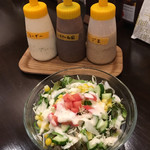 Hanakari Jinja - セットのサラダ