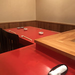 龍文支店 - テーブル席