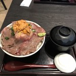 吉祥寺 肉ドレス海鮮丼 - 