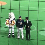 Kentakki Furaido Chikin - 西武の山川穂高選手、日本人最速321試合で100本塁打達成！