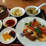 マルナカ中国麺飯食堂 - エビの辛し炒めセット