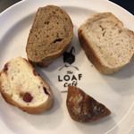 The LOAF Cafe - パン