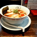 らーめん 鶏喰 - 味玉鶏の醤油