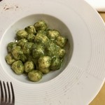 Cantine Barbaroux - 孫娘の食べた Gnocchi di patata e porcini al pesto