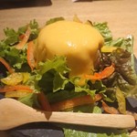 串焼 だるま山 - 濃厚チーズソースのペッパーポテサラ    480円