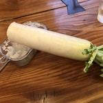 駕籠休み - 今日の大根は長かった。これくらいおろしたら手首が痛くなりました。