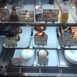 ヴィラデスト ガーデンファーム アンド ワイナリー - ケーキたくさん✨