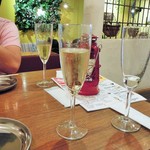 江坂イタリアン ラッポルティ - 乾杯のスパークリング