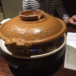 いかの墨 - お通しは選んだ食材を釜蒸し焼き