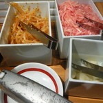 博多 一風堂 - もやし、紅ショウガ、すりおろせるニンニク