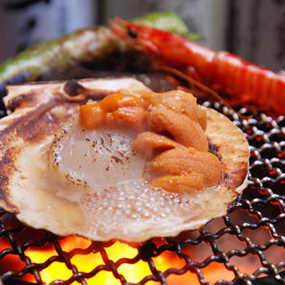地元神戸と全国の旨いもんを炭火の七輪焼きで満喫