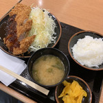 豚屋とん一 - チキンかつ定食 590円＋税 コスパ最高