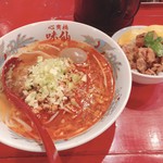 心斎橋 味仙 - 担仔麺、魯肉飯ミニ