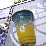 Bobii Frutii - ～Bobii Frutii～　この大きな看板が目印です