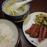 牛たん炭焼き 利久 - 