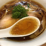 ラーメン屋 トイ・ボックス - ため息モノのスープ