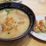 ゆうきや - 白みそラーメン＆手作り餃子