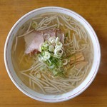 Meisui Ramen - 丁寧に下処理されたもやし。
                      それだけで感動もの。