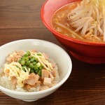 みそ吟 - チャーマヨ丼セット