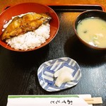 うお辰 - 魚丼