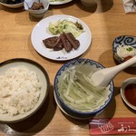 Gyuutan Sumiyaki Rikyuu - 特別定食(1850円)　牛たん&ご飯&テールスープ&ポテトサラダ