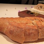 レストラン ラリューム - いつもの美味しい ルクセンブルクのバゲット