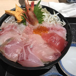 Uokama - 海鮮丼