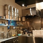 AFURI - きちっと整理されたキッチン。