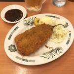 日高屋 - ビールにはイワシフライ最強