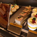 クリオロ - ケーキショーケース