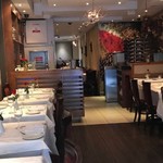 Maharaja - 気取らない店内