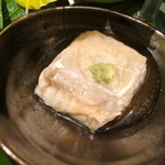 寿司と日本料理 銀座 一 - 揚げ出し胡麻豆腐