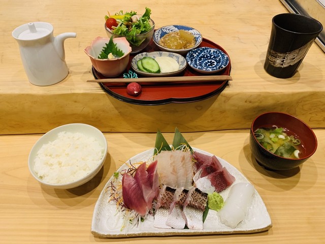 葉山無垢 ハヤマムク 安針塚 魚介料理 海鮮料理 食べログ 葉山無垢 ハヤマムク 安針塚 魚介料理 海鮮料理 食べログ