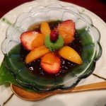 草喰 なかひがし - デザートはワイルドベリーがアクセント♪