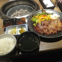 焼肉・しゃぶしゃぶ たちばな ヒルトンプラザイースト店 - 
