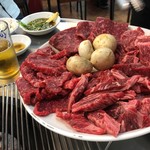 대구집 - 韓牛の盛り合わせ中