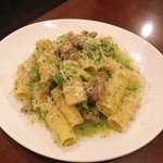 クアドリフォーリオ - サルシッチャのリガトーニ