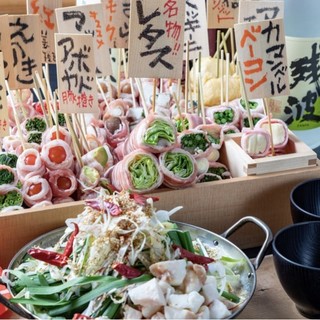 季節の野菜を国産の肉で巻いた「野菜串巻き串」は種類が豊富！