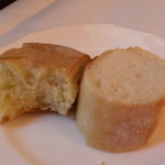 RISTORANTE REGA - フォカッチャとパン