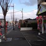 メガトンラーメン - この向こうが三ヶ森交差点・・ここは熾烈なラーメン激戦区