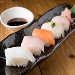 Hakata Shoumon - にぎり寿司（5貫盛）／あさりの貝汁