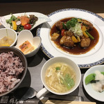 黒酢レストラン 黒酢本舗 桷志田 - 