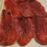 焼肉家げんちゃん - 上タンと赤身タン