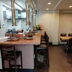 焼肉家げんちゃん - 店内(カウンター6席)