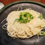 博多とんこつ 天神旗 - 替え玉@100とニンイク