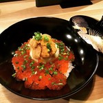 酒 肴 サカツヤ - 料理写真:うにいくらのせ半熟卵天丼